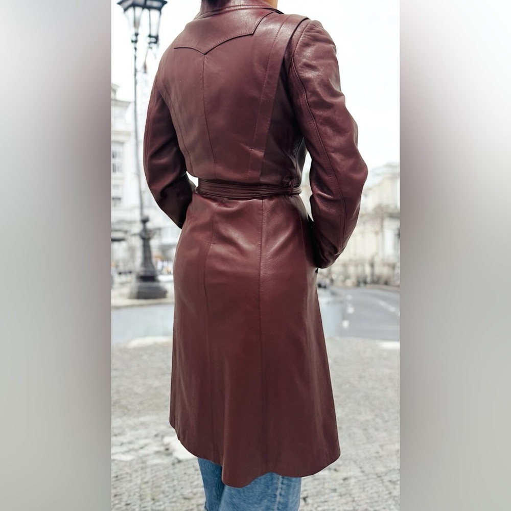 Women's Leather Trench Coat - Picture 5 of 16